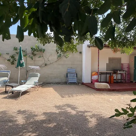 Holiday home El Refujio Maison Independante Avec Vraie Piscine Privee Au Sel Chauffee Pas De Chlore Turis